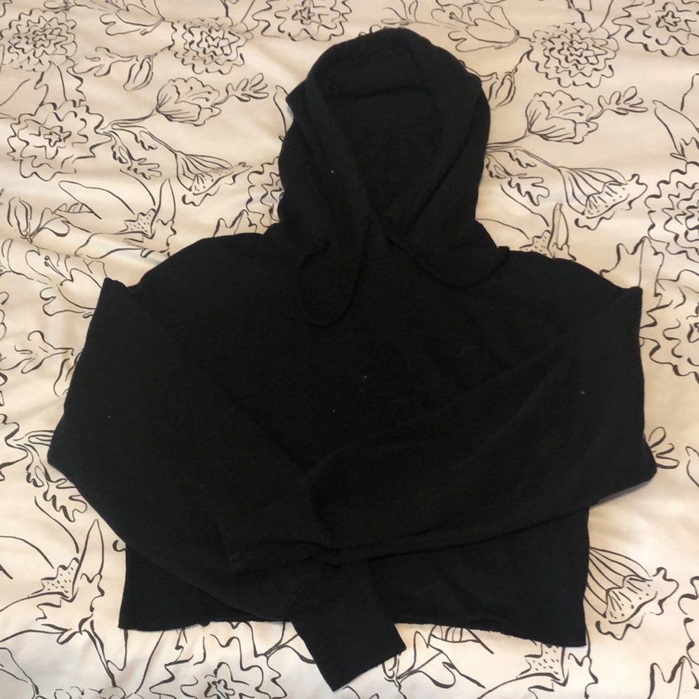 Hollister black cropped hoodie
